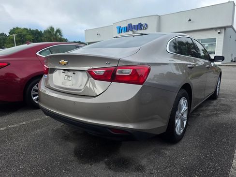 Used 2023 Chevrolet Malibu LT FWD image 36