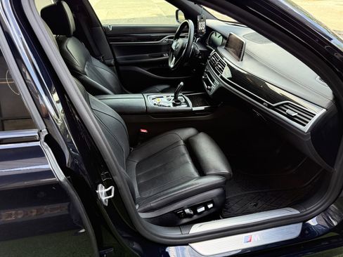Used 2019 BMW 740i w/ Executive Package image 20