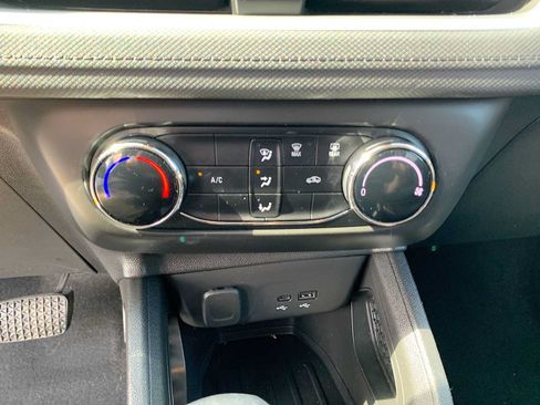 Certified 2024 Chevrolet TrailBlazer LS w/ LS Convenience Package FWD image 17