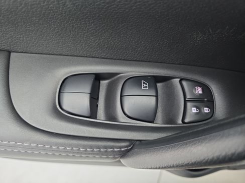 Certified 2020 Nissan Rogue Sport SV w/ All-Weather Package image 25