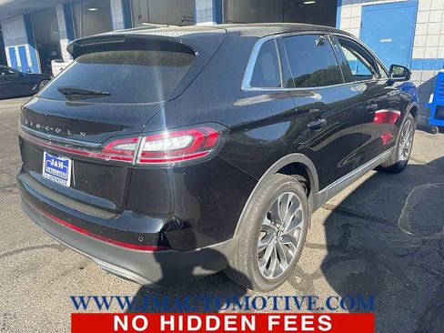Used 2022 Lincoln Nautilus Reserve AWD/4WD image 2