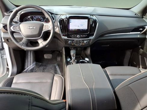 Used 2023 Chevrolet Traverse Premier w/ Redline Edition AWD/4WD image 16