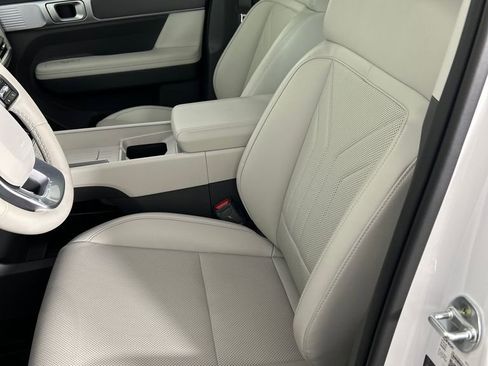 New 2026 Hyundai Santa Fe SEL AWD/4WD image 12