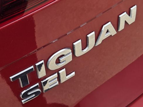 Used 2019 Volkswagen Tiguan SEL FWD image 41