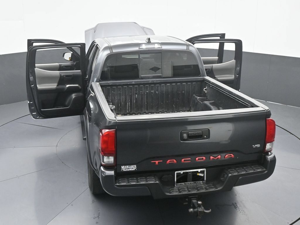 Used 2022 Toyota Tacoma SR5 w/ Technology Package RWD image 68