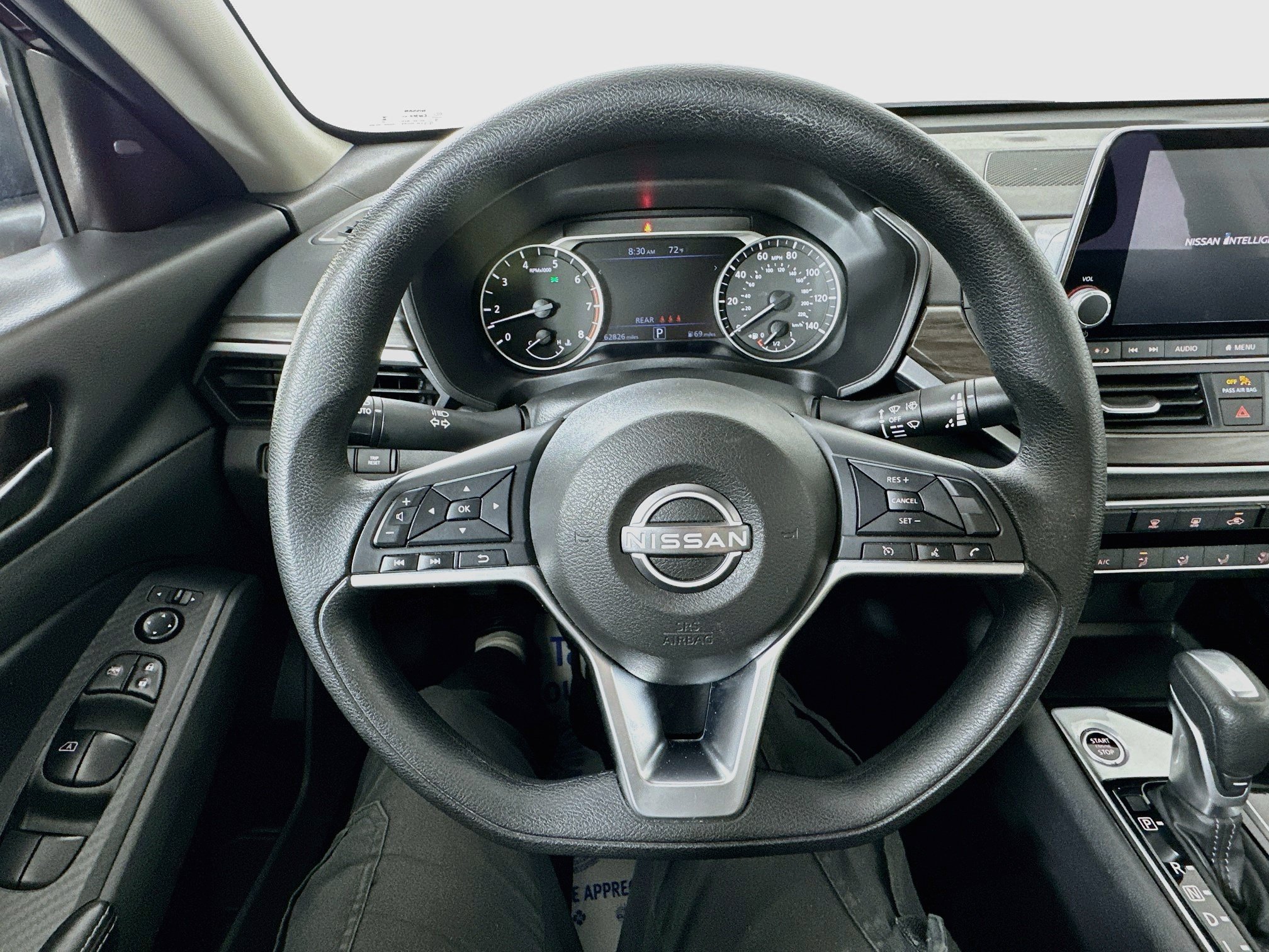 Used 2024 Nissan Altima 2.5 SV FWD image 11