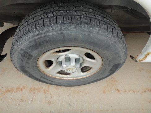 Used 2008 Chevrolet Express 1500 RWD image 23