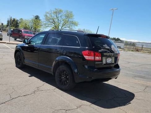 Used 2020 Dodge Journey SE w/ Blacktop Package FWD image 8