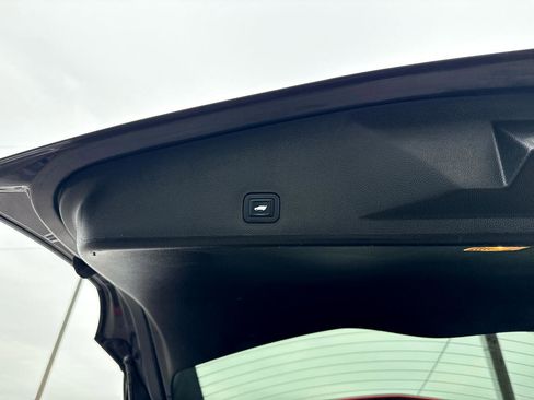 Used 2015 Cadillac SRX Luxury w/ Driver Awareness Package image 9