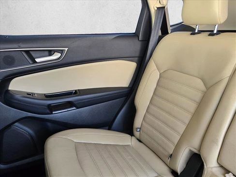 Used 2017 Ford Edge SEL w/ Equipment Group 201A image 21