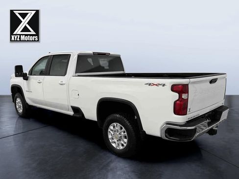 Used 2024 Chevrolet Silverado 3500 LT image 4
