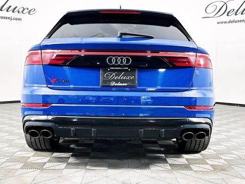 Used 2024 Audi SQ8 Premium Plus w/ S Sport Package image 5