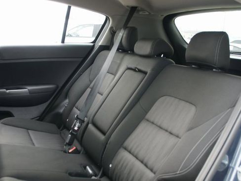 Used 2022 Kia Sportage LX image 24