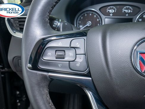 Used 2024 Buick Enclave Essence w/ Technology Package FWD image 27