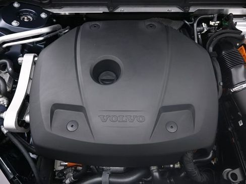 New 2026 Volvo XC60 T8 Plus w/ Protection Package Premier AWD/4WD image 36