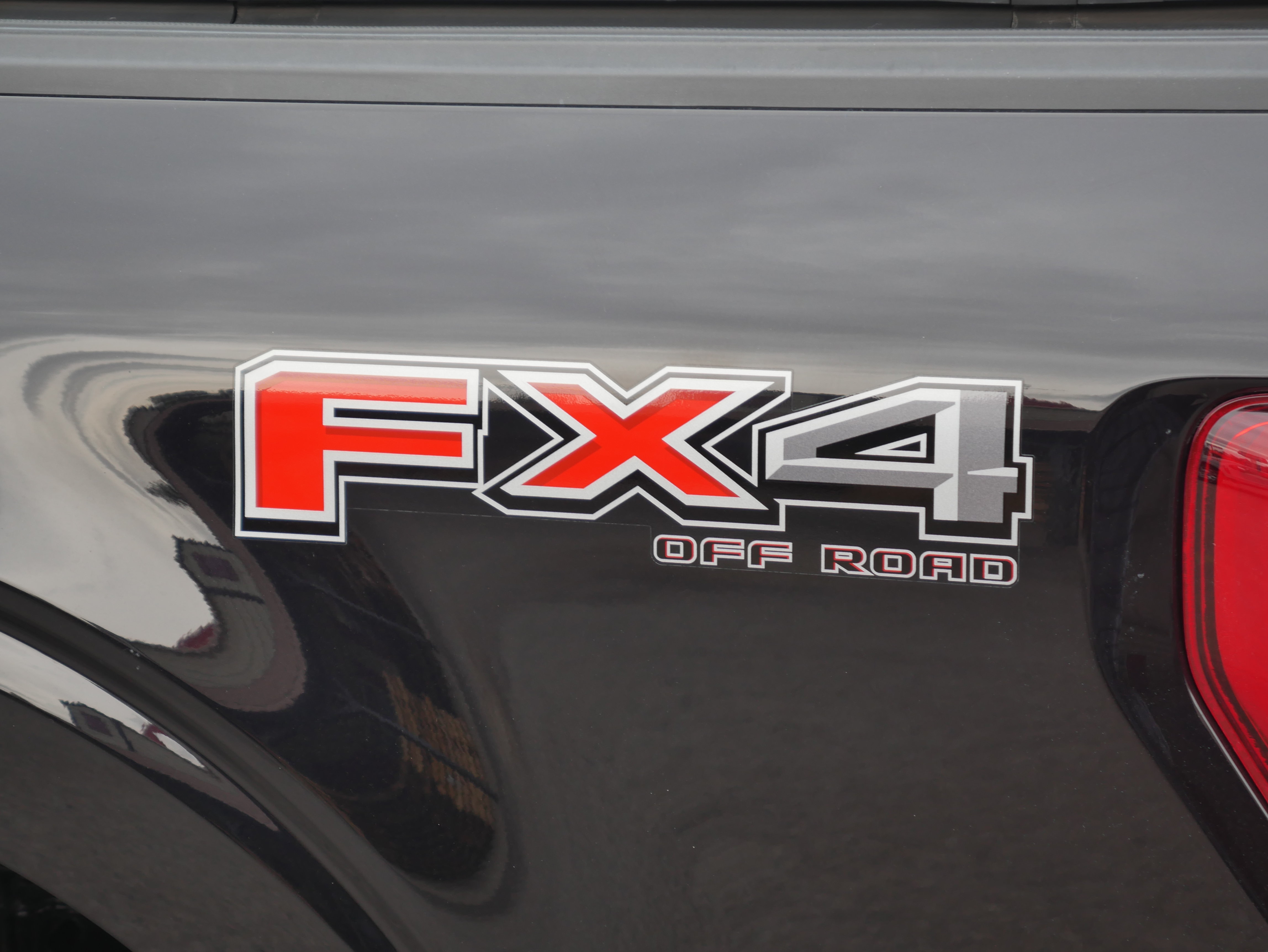 Certified 2021 Ford F150 Lariat w/ Equipment Group 502A High AWD/4WD image 21