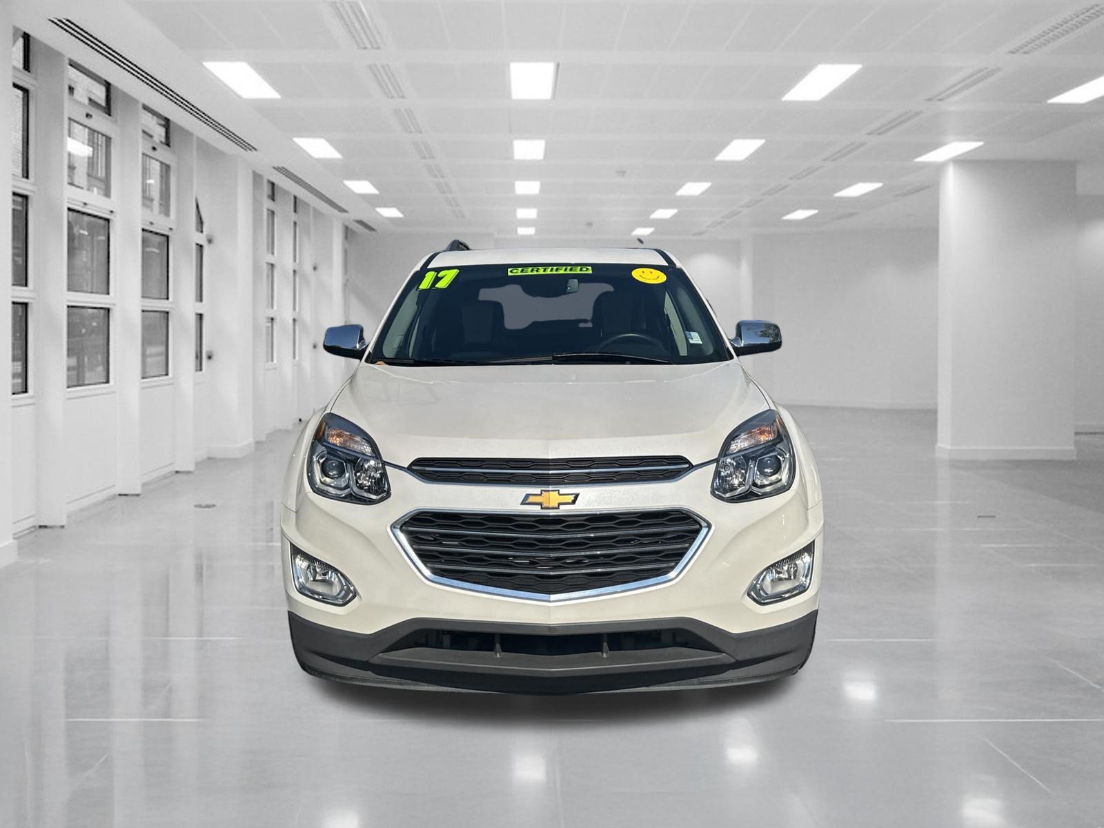 Used 2017 Chevrolet Equinox Premier w/ Enhanced Convenience Package FWD image 2