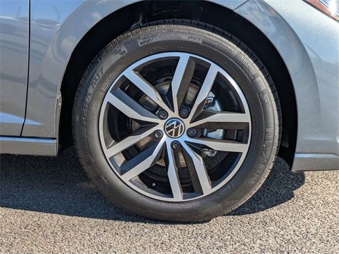 New 2026 Volkswagen Jetta SE image 11