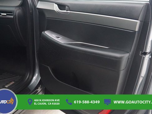 Used 2023 Hyundai Palisade SEL FWD image 18