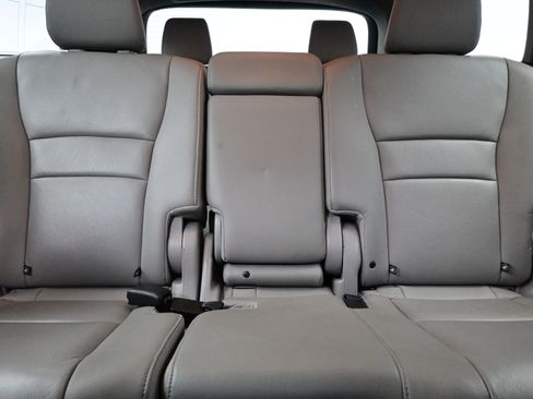 Used 2017 Honda Pilot EX-L image 16