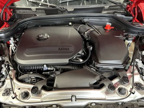 Certified 2025 MINI Cooper 2-Door Hardtop image 9