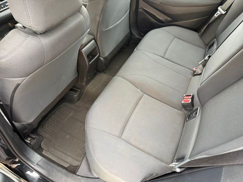 Used 2021 Toyota Corolla LE FWD image 17