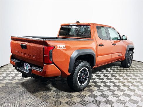 Certified 2025 Toyota Tacoma TRD Off-Road w/ TRD Off Road Premium Package image 8