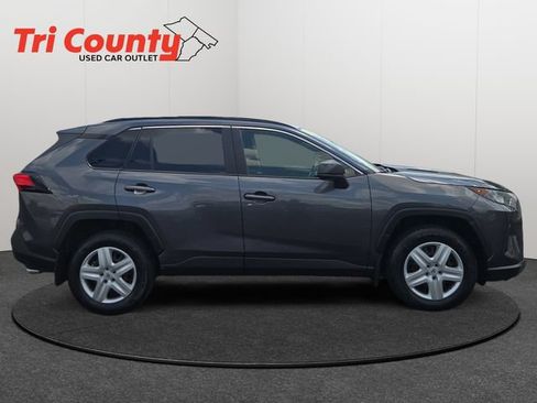Used 2019 Toyota RAV4 LE w/ All Weather Liner Package AWD/4WD image 9