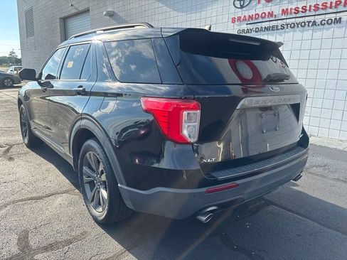 Used 2021 Ford Explorer XLT w/ Equipment Group 202A AWD/4WD image 6