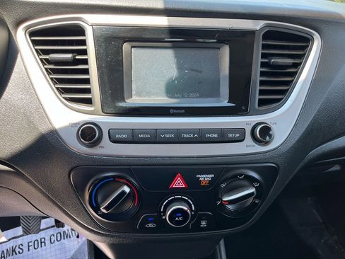 Used 2020 Hyundai Accent SE image 22