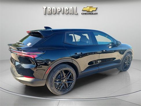 New 2026 Chevrolet Equinox EV LT image 5