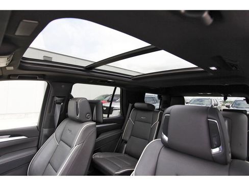 Certified 2026 Cadillac Escalade Sport w/ Touring Package AWD/4WD image 29