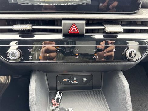 New 2026 Kia Sportage LX image 21