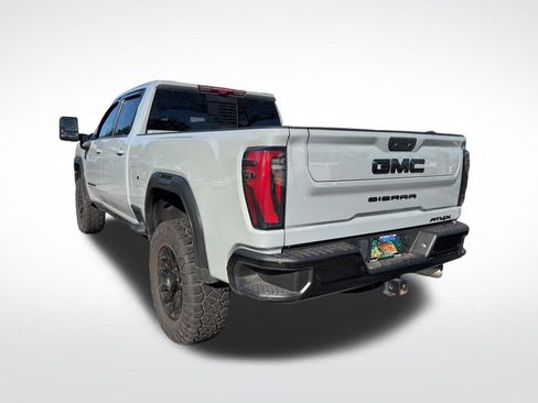 Used 2024 GMC Sierra 2500 AT4X image 6