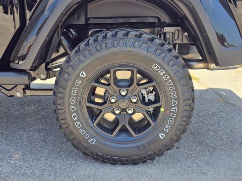 New 2026 Jeep Gladiator Willys AWD/4WD image 8