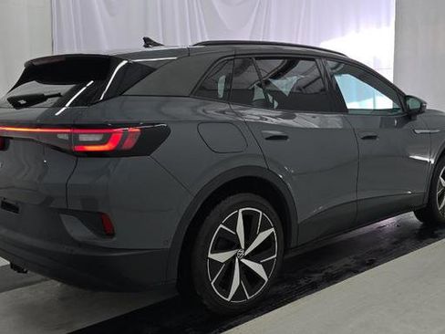 Used 2023 Volkswagen ID.4 Pro S image 4