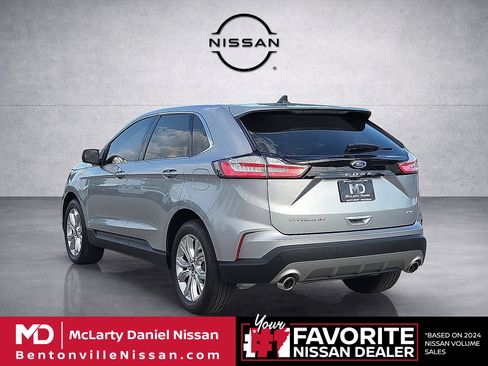 Used 2023 Ford Edge Titanium AWD/4WD image 4