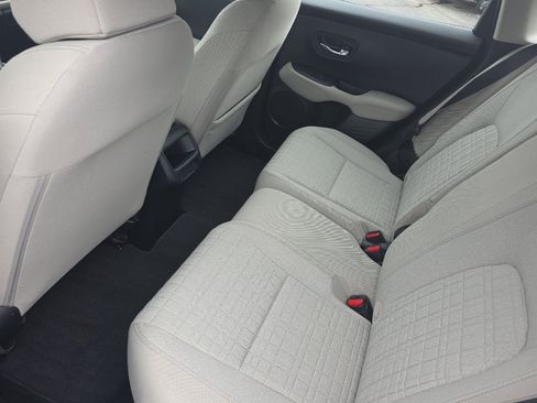 Used 2024 Honda HR-V LX image 12