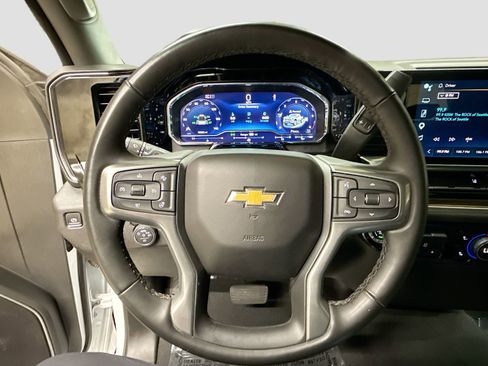 Certified 2025 Chevrolet Silverado 2500 LT w/ Convenience Package AWD/4WD image 11