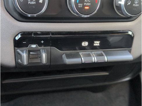 Used 2024 RAM 2500 Big Horn image 19