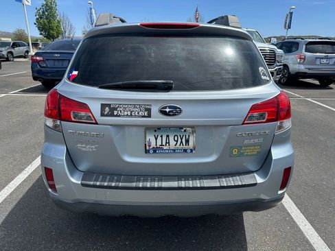 Used 2014 Subaru Outback 2.5i AWD/4WD image 6