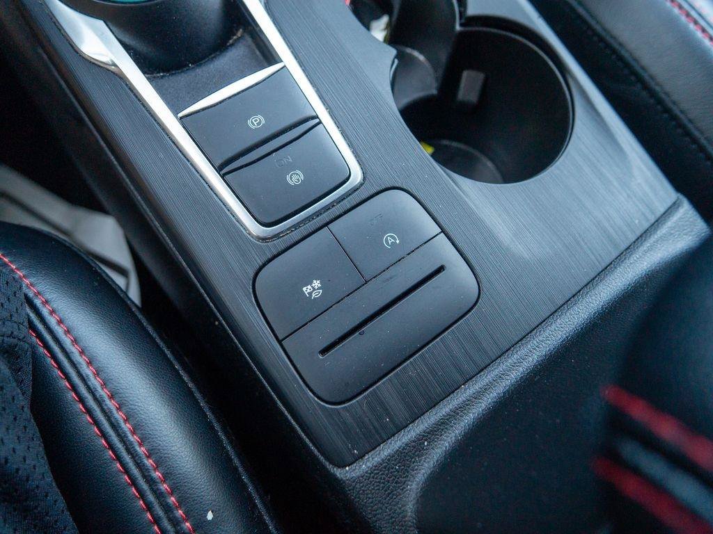 Used 2025 Ford Escape ST-Line Select AWD/4WD image 28