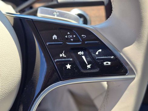 Used 2023 Mercedes-Benz EQS 450+ Sedan image 32