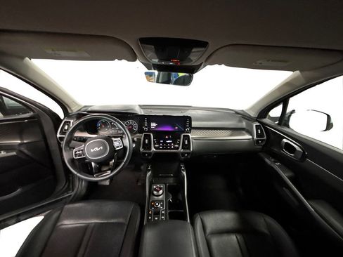 Certified 2023 Kia Sorento EX image 16