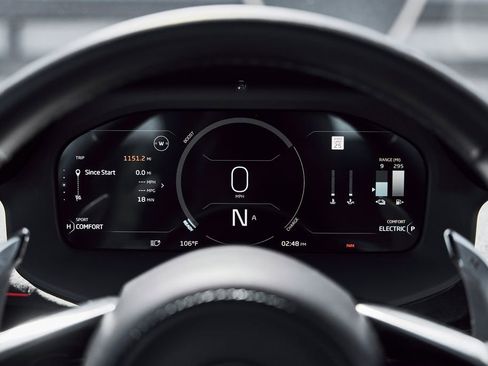 Used 2024 McLaren Artura RWD image 51