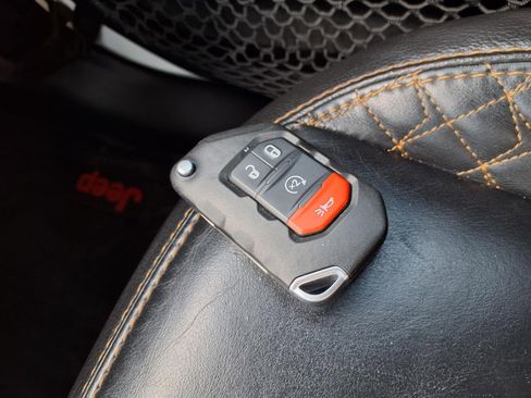 Used 2021 Jeep Wrangler High Altitude image 15