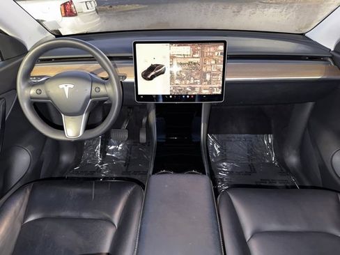 Used 2020 Tesla Model Y Long Range image 16