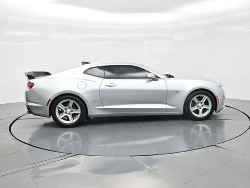 Used 2019 Chevrolet Camaro LT image 5