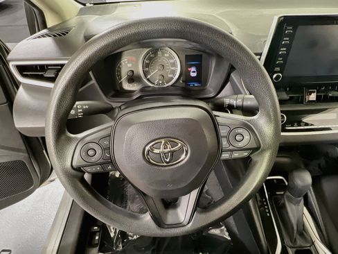 Used 2020 Toyota Corolla LE w/ LE Convenience Package FWD image 11