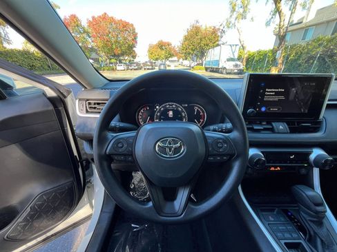 Used 2025 Toyota RAV4 XLE image 35